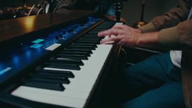 We The Kingdom - Don't Let The Darkness