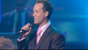Ernie Haase and Signature Sound - Pray for Me [Live]