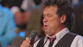 Russ Taff, Reggie Smith, Gayle Mayes, and Angela Primm - Help Me [Live]