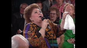 Vestal Goodman - Til The Storm Passes By [Live]