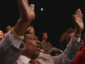 Bill & Gloria Gaither - A Perfect Heart (feat. Lynda Randle) [Live]