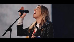 Brooke Ligertwood Moving 'Calvary's Enough' Live Performance