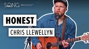 Chris Llewellyn's Heartfelt Live Performance of 'Honest' | Song Discovery