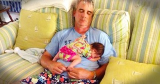 15 Pictures Of Grandpas Bonding With Their Grandchildren