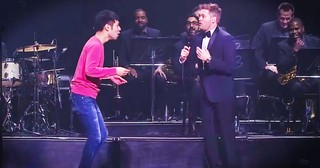 Star Surprises Crowd With Fan Who Does THIS!