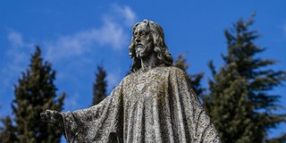 4 Things Jesus Never Said, But Everyone Thinks He Did