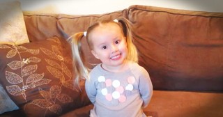 Genius 3-Year-Old Girl Recites The Periodic Table 