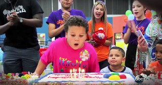 Kind Police Officer Throws Party For Lonely Little Boy's Birthday