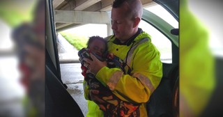 Officer Saves Baby From Harvey Flooding, Then Searches For Missing Mom
