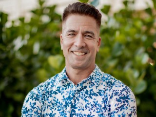 Mike Kai: "The Promise Of Christmas"