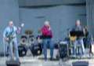 Servant Sings One More Day