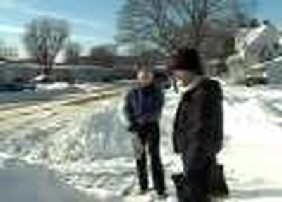 Snow Shovelling - Jeff and Natasha Webisode 8