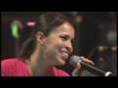 Jennifer Salinas - Incomparable-Video Clip in Spanish(En españ¯¬©
