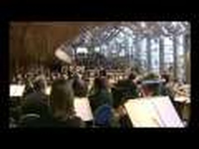 EDDI READER - "Auld Lang Syne" (at Scottish Parliament)