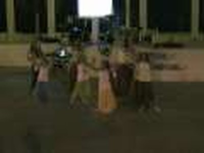 Danza de Grupo de ni&ntilde;a