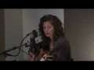 Amy Grant- Unafraid (live acoustic version)