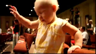 Super Cute Baby Worshiping God!