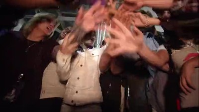 Justin Bieber - Never Say Never Movie Trailer (Surprise)