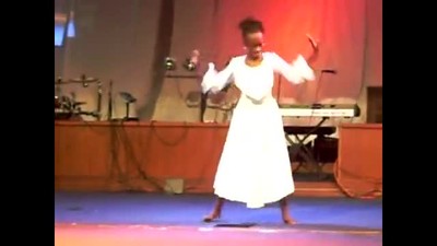 Powerful Mother & Daughter Praise Dance! 