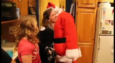 U.S. Soldier Dressed as Santa, Surprises Family!