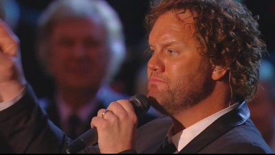 David Phelps and Gaither Vocal Band - He's Alive (Live)