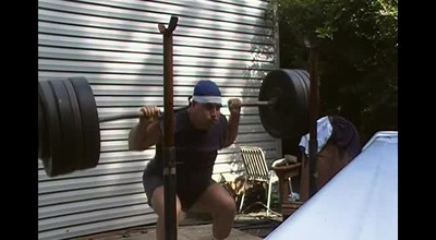 50 year old Christian lifting 400 pounds for 2 reps.
