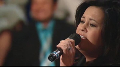 Ladye Love Smith - Burdens Are Lifted At Calvary [Live]