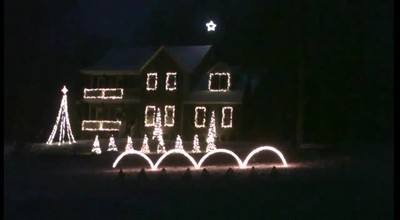 Touching Christmas Lights Tribute to Soldiers - A Soldier's Silent Night