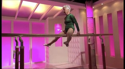 This 86-Year-Old Gymnast Has AMAZING Skills and Strength! 