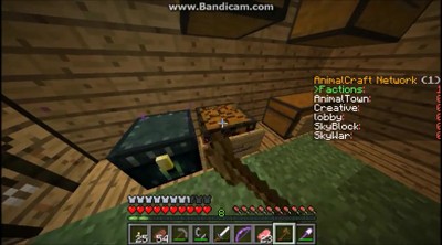 Minecraft raiding a small but good base part 2
