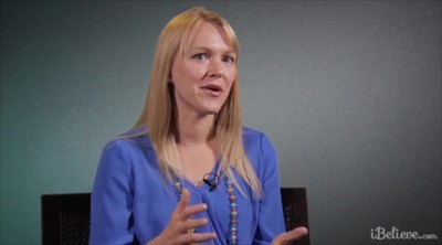 iBelieve.com: Why are male and female roles so important in the Bible? - Hannah Anderson