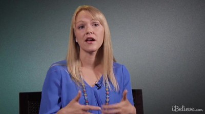 iBelieve.com: Is the Bible opposed to the idea of women becoming assertive leaders? - Hannah Anderson