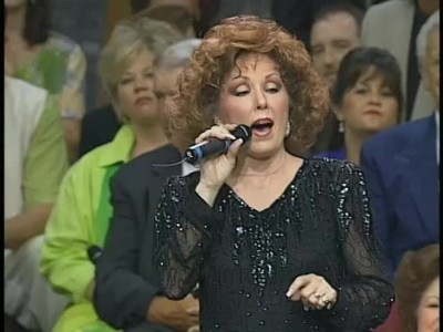 Bill & Gloria Gaither - Healin' In The Rain