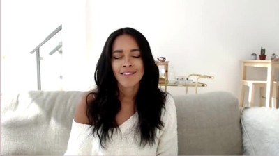 Meditation to help you overcome overwhelm, doubt, and stress and feel POWERFUL