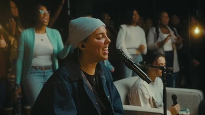 ‘I’m Not Going Anywhere’ Housefires Worship Performance