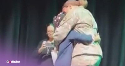 Military Mother Surprises Young Daughter With Return At School
