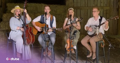 Southern Raised Stunning Rendition Of 'Ghost Riders In The Sky'