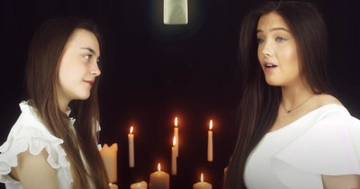 2 Sisters Sing 'The Prayer' In A Breathtakingly Beautiful Duet