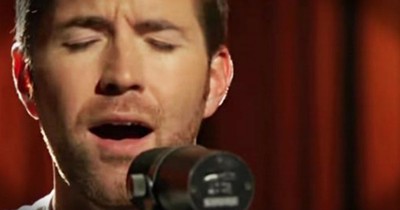Josh Turner Sings 'Me And God'