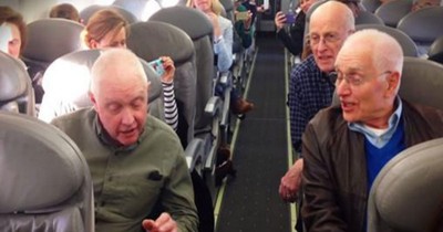 Port City Sound Singing 'Under The Boardwalk' During A Flight Delay