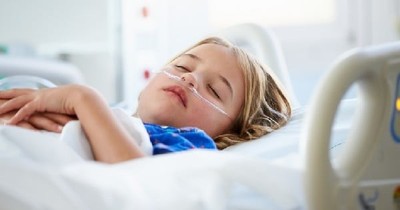 God Saved This Little Girl During Her Father's Suicide