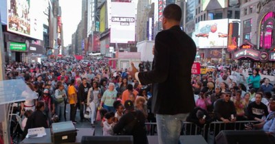 14,000 People Show Up For ‘Jesus Week’ In Times Square
