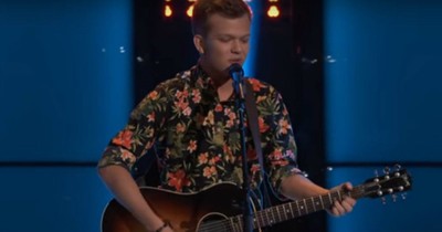 17-Year-Old Singer Nailed The Voice Audition And Had The Judges Fighting Over Him