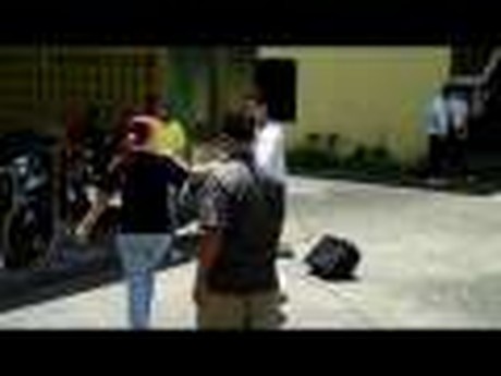 Lifehouse Everything (spanish) - In a high school