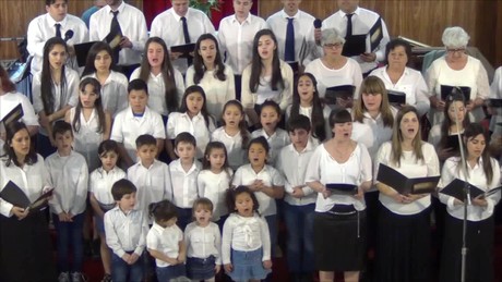 Iglesia Evangelica Pentecostal. Alabanza coro de la iglesia junto a coro de niños(1). 23-09-2018