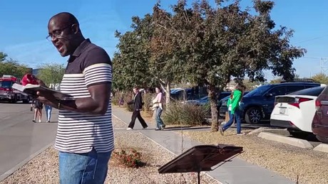 Street Preachers With Horrible Voices Should Not Sing Christmas Carols Publicly !!!