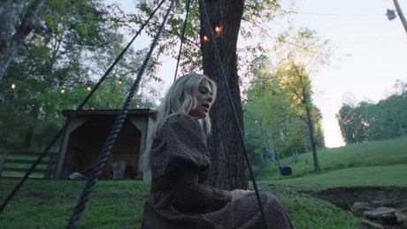 Anne Wilson Calls Out for Jesus in 'Carry Me' Official Music Video