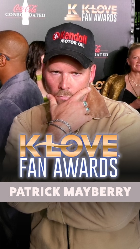 Patrick Mayberry Talks New Music, “Anybody Else” and Passion Collaboration at K-LOVE Fan Awards