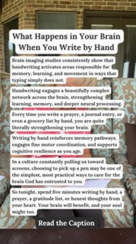 What Happens in Your Brain When You Write by Hand