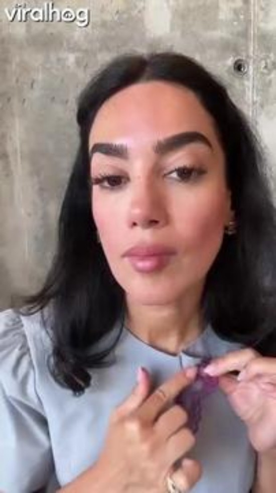 Cute styling tip for plain blouses